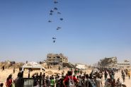 Des avions jordaniens et émirati larguent 25 tonnes d'aide sur Gaza
