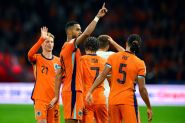 Les Pays-Bas, sans pitié pour la Finlande, font un pas vers le Mondial-2026