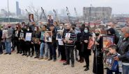 Les familles des victimes du port dénoncent les porte-voix à gages