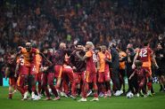 Liverpool Lose to Galatasaray in Champions League, Chelsea Beat Mourinho's Benfica