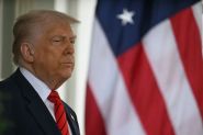 Trump menace: 50 % de droits de douane sur l’UE, les Bourses mondiales s’effondrent