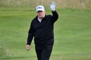 Trump et von der Leyen se rencontrent pour tenter de conclure un accord commercial UE-USA