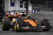 Piastri Sets Pace in Chaotic Singapore Second Practice