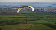 Iraqis Take Part in Paragliding Championship in Dohuk