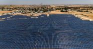 Under the Negev Sun, a Battle to Keep the Land