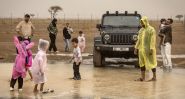 Monsoon-Loving Indian Expats Chase Rain in UAE Desert