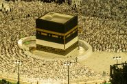 Plus d'un million de pèlerins musulmans entament le hajj sous un soleil de plomb