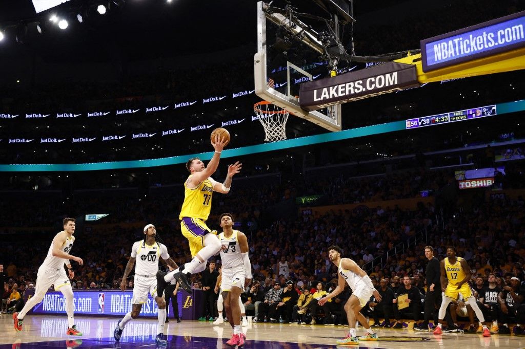 NBA: Doncic Off the Mark as Lakers Rout Jazz