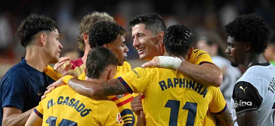 Lewandowski's Brace Earns Flick His First Barcelona Win