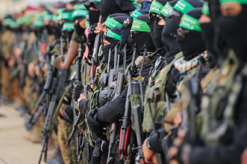 Lebanon Issues Official Warning to Hamas, Movement Vows Compliance