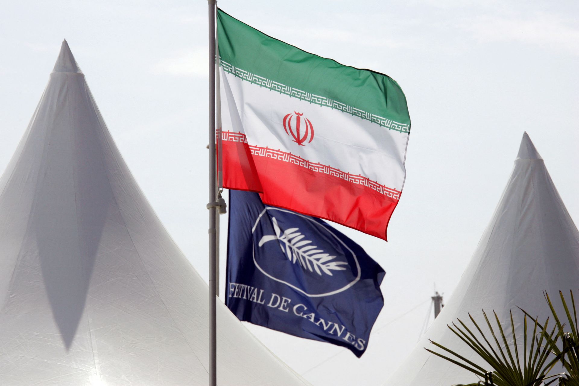 Iran Summons French Diplomat over Minister's Cannes Remarks