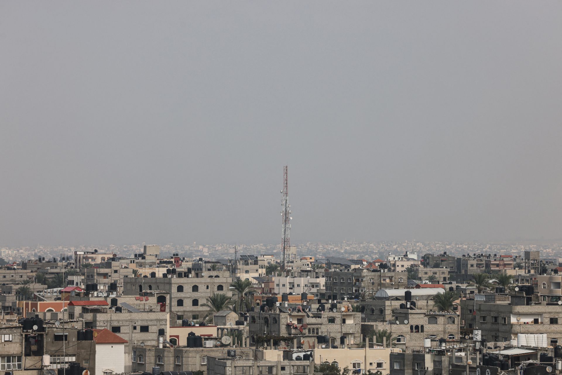 Internet Down in Gaza Following Attack on Last Fiber Optic Cable