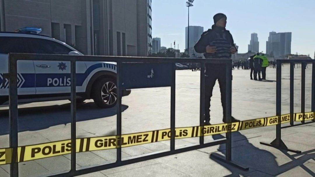 Two 'Terrorists' Killed Outside Istanbul Court