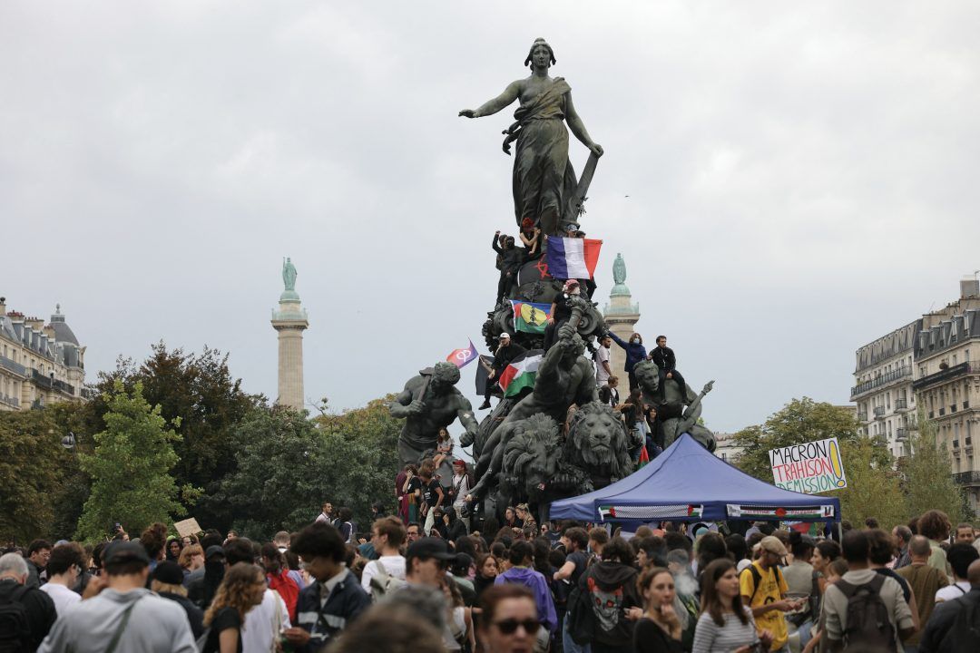 Thousands Protest Macron's PM Appointment