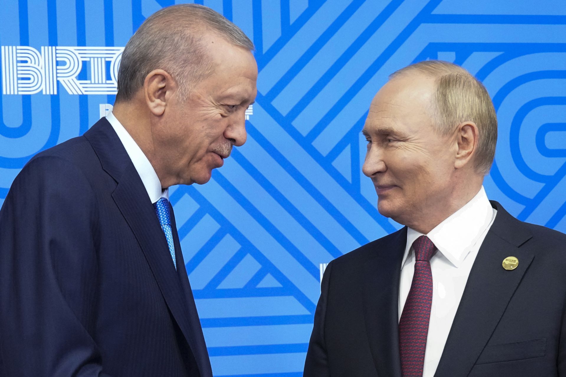 Putin, Erdogan to Discuss Ukraine on Sidelines of China Summit