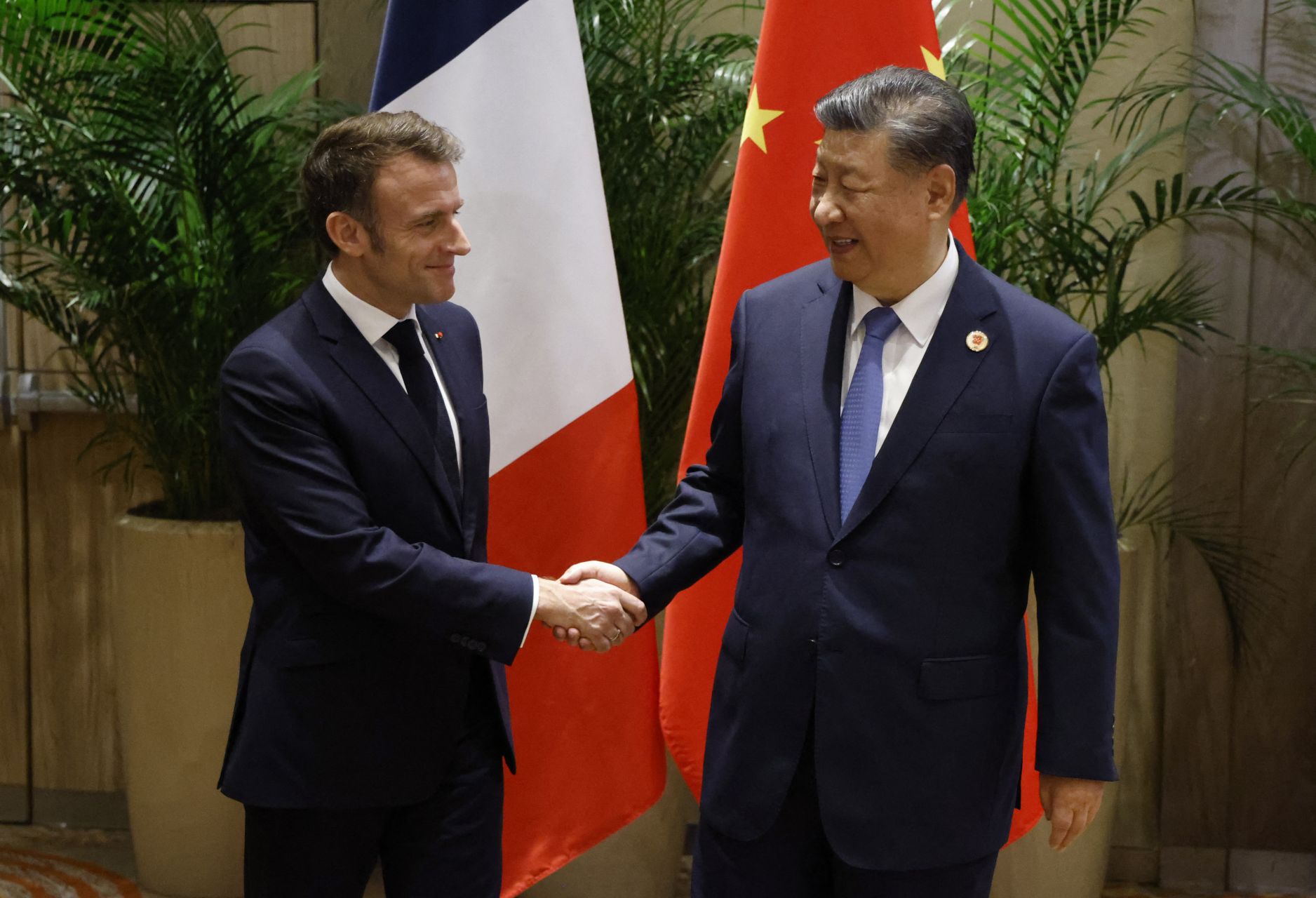 France's Macron Meets China's Xi on G20 Sidelines