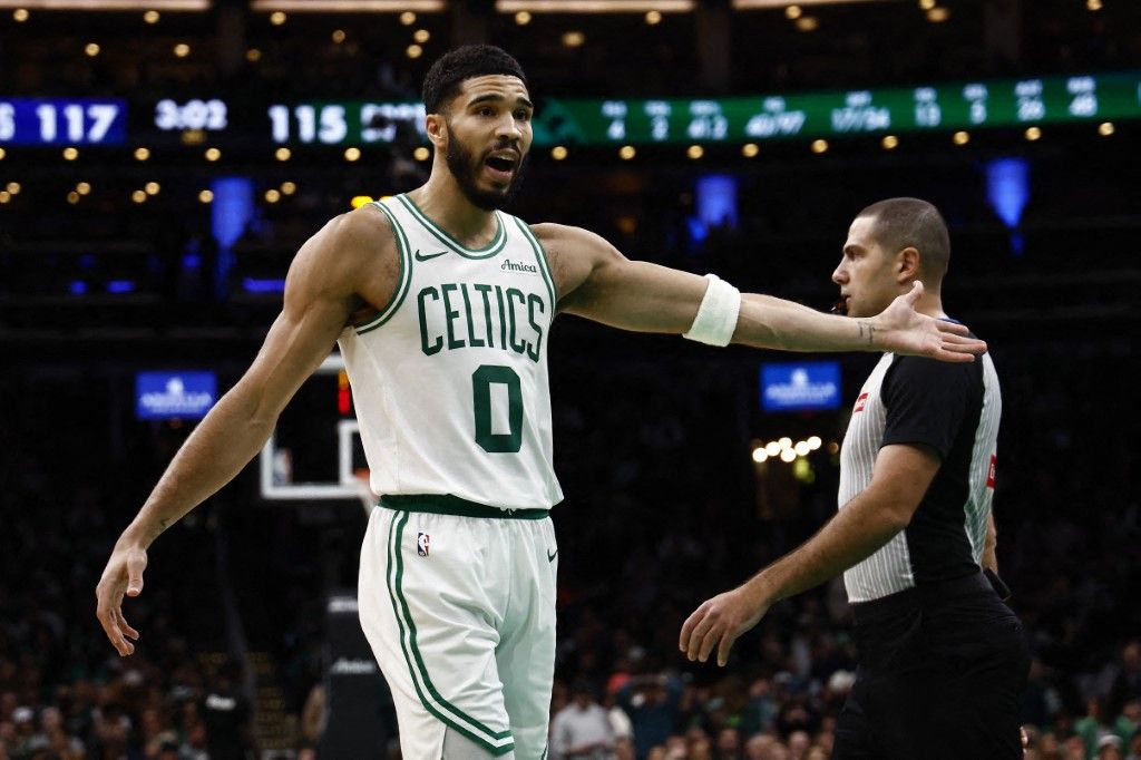 Short-Handed Celtics Cruise Past Pistons