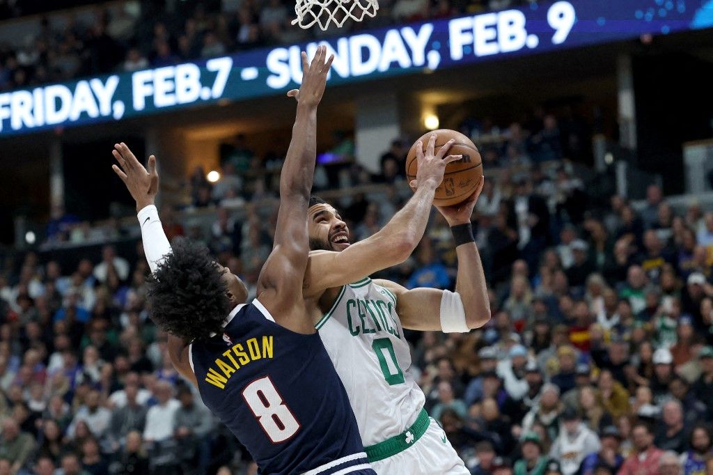 Young's Buzzer-Beater Lifts Hawks, Celtics Down Nuggets