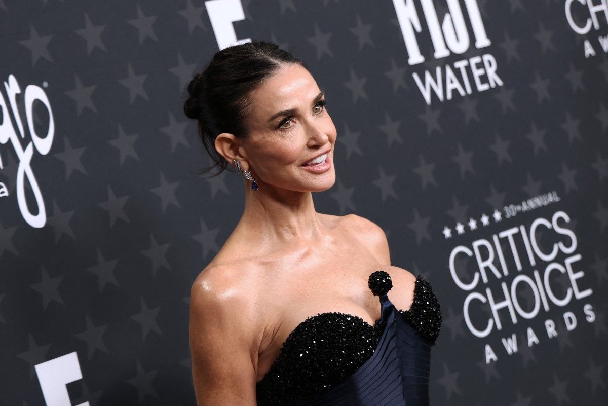 Demi Moore’s Stunning Critics Choice Win Dominates Award Season Buzz