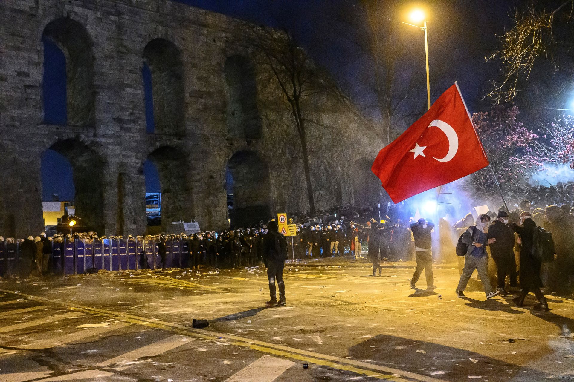 Turkey Braces for Fourth Night of Protest as Mayor Arrives in Court