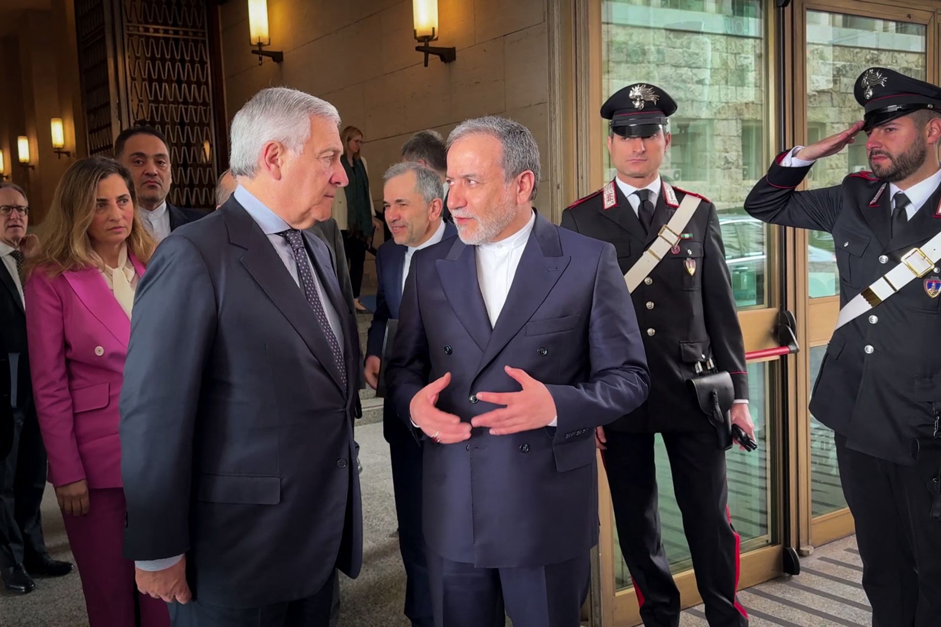 Iran and European Powers Meet in Istanbul to Discuss Nuclear Talks with US