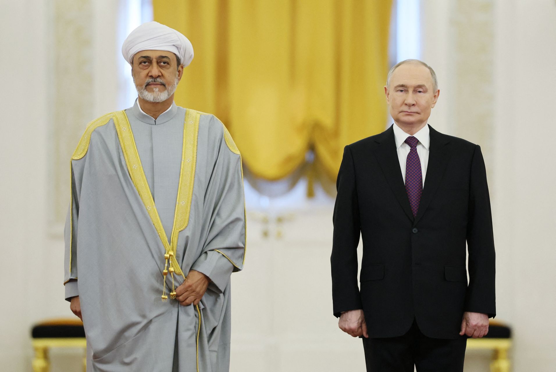 Putin Discusses Iran Nuclear Talks with Oman's Sultan in Moscow