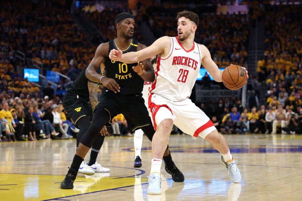 Rockets Down Warriors to Stay Alive in NBA Playoffs