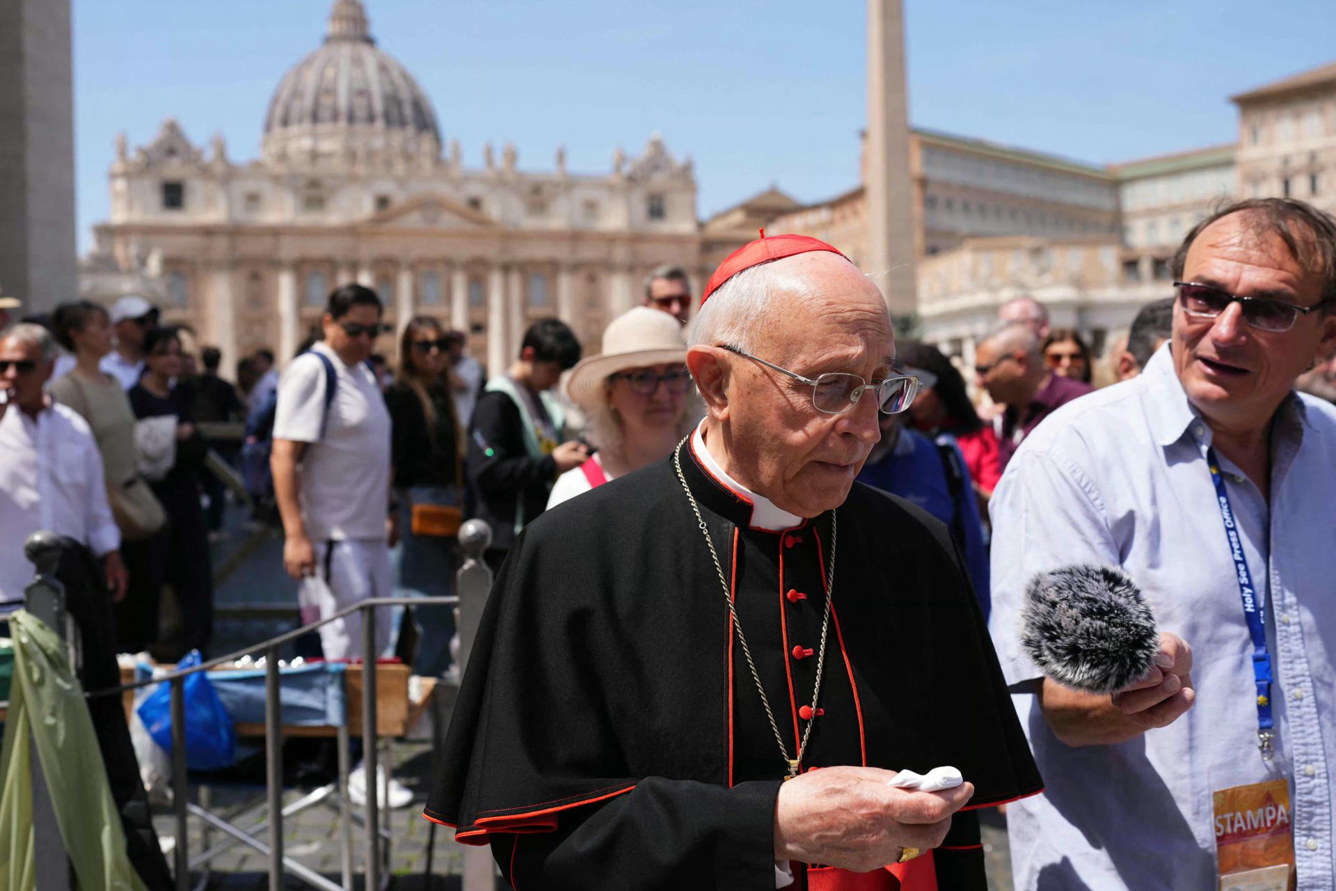 Four Days Before Conclave, a Cardinal Withdraws as Discussions Intensify