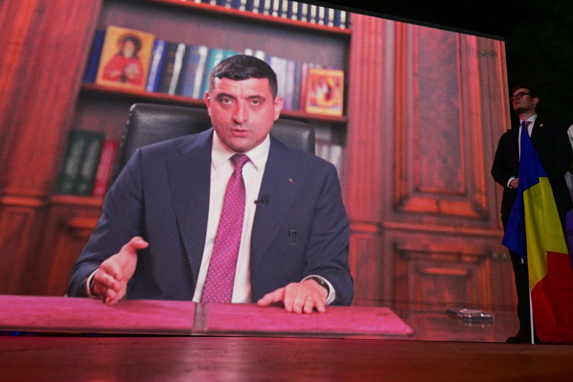 Far-Right Candidate Leads Romania’s Presidential Rerun
