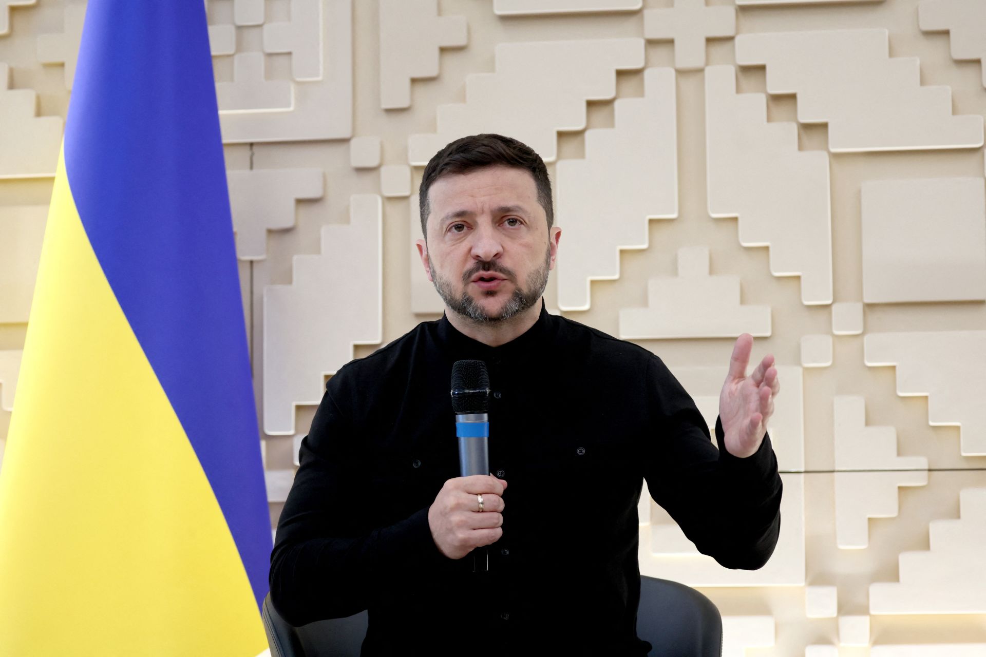 Zelensky Urges Strong International Response if Istanbul Talks with Russia Fail