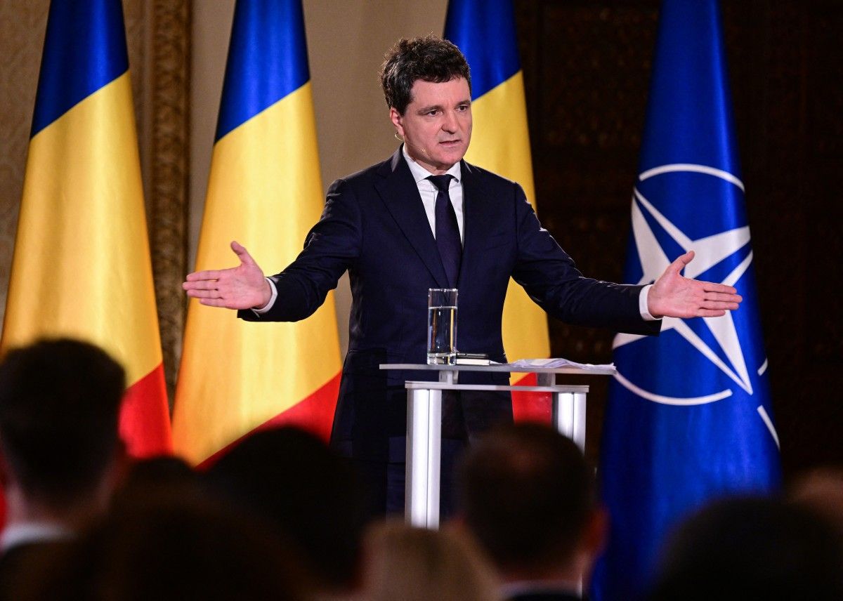 Pro-EU Centrist Wins Tense Romania Presidential Vote Rerun