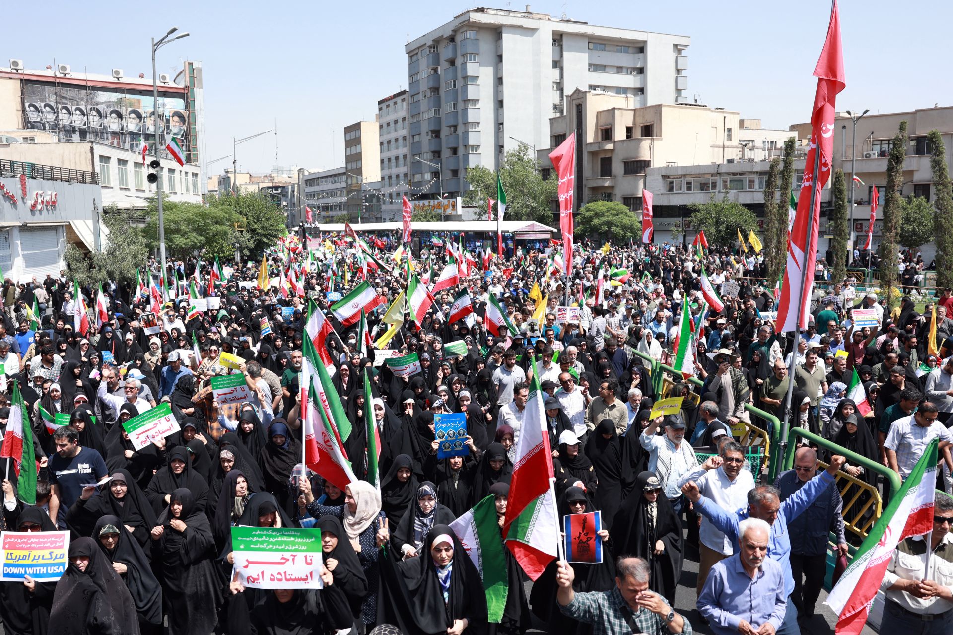 UK, Switzerland and Other Countries Withdraw Diplomats from Iran Amid War with Israel