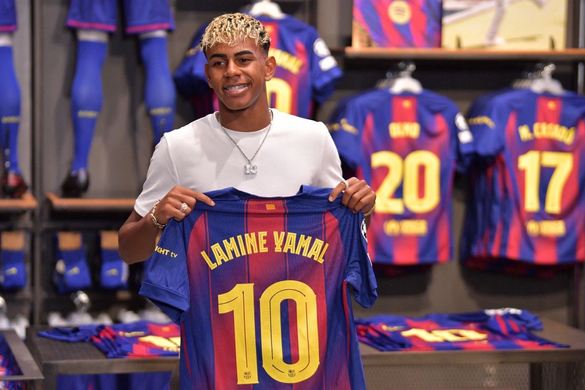 Yamal Takes Iconic Barcelona Number 10 Shirt