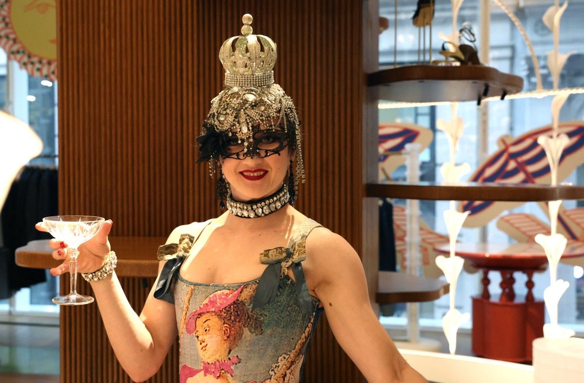 Versailles Invades Wall Street with Poisons, Drag, and Opera