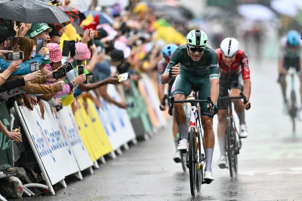 Milan Wins Crash-Marred Sprint At Tour De France