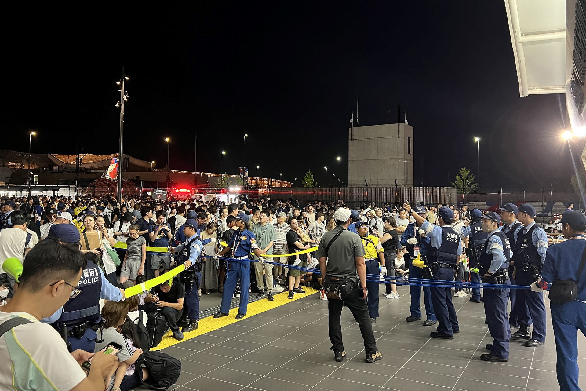 Expo 2025 Visitors Endure Sweltering Night After Osaka Train Shutdown