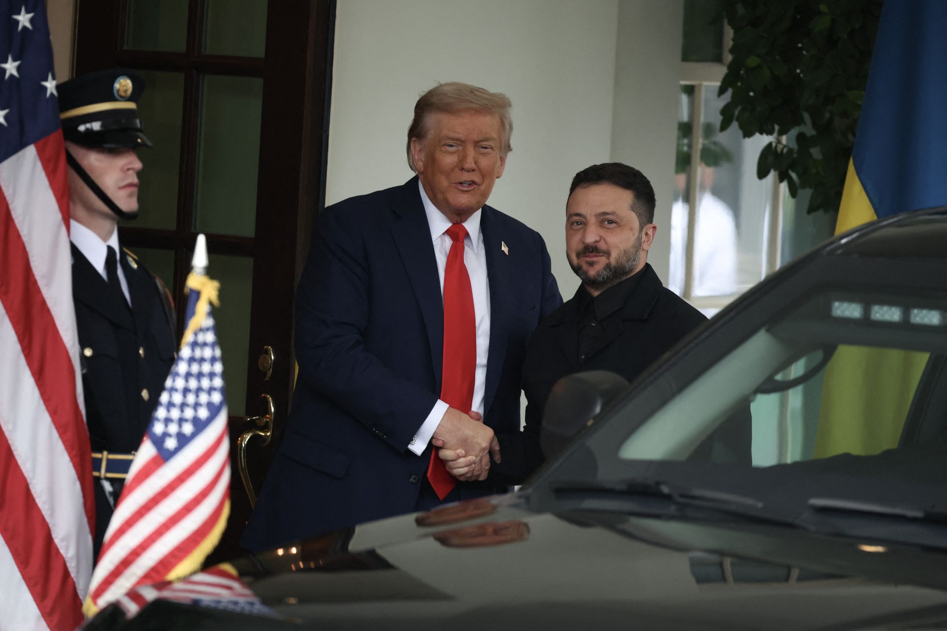 Trump Welcomes Zelensky With Fresh Optimism on Peace Deal