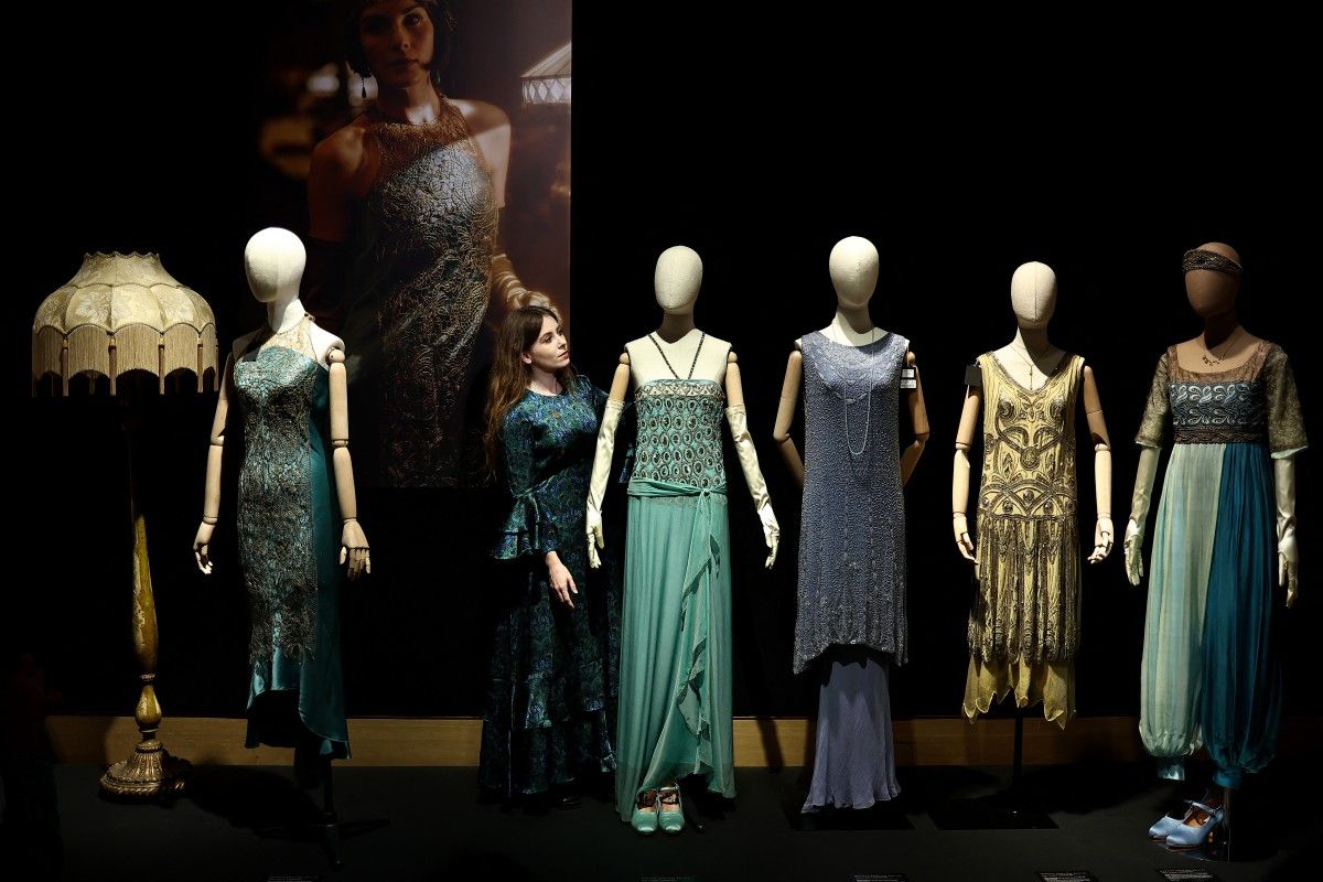 Downton Abbey Fans Cherish Iconic Props Before Final Farewell