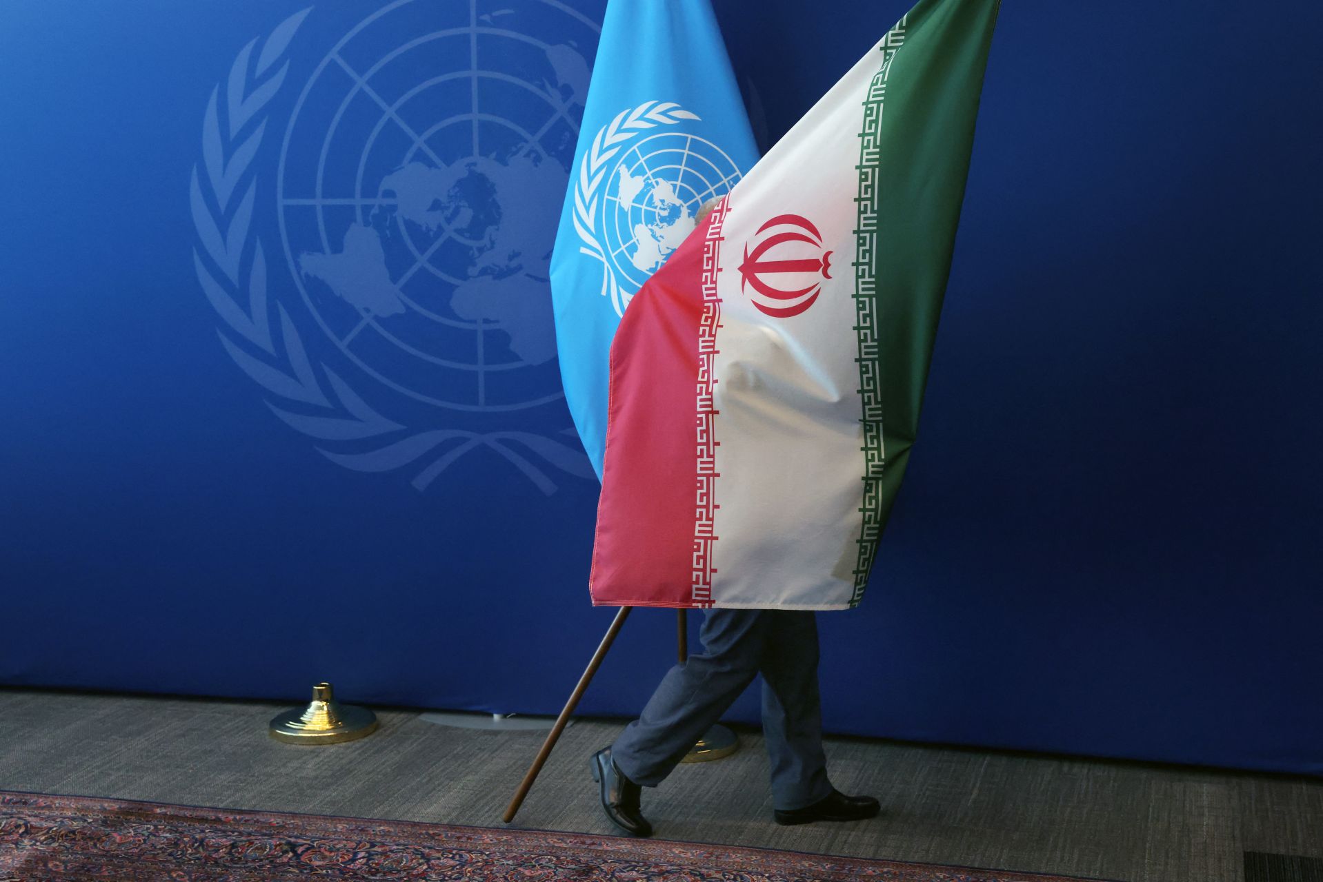 US Sanctions Iranian 'Weapons Networks' after UN Reimposes Restrictions