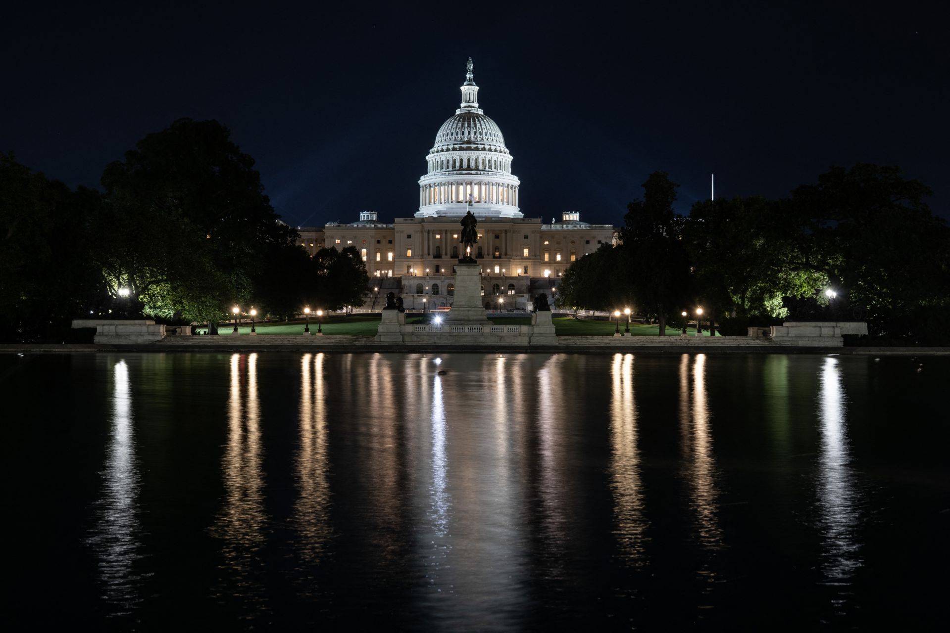 Senate Rejects Plan to End US Government Shutdown