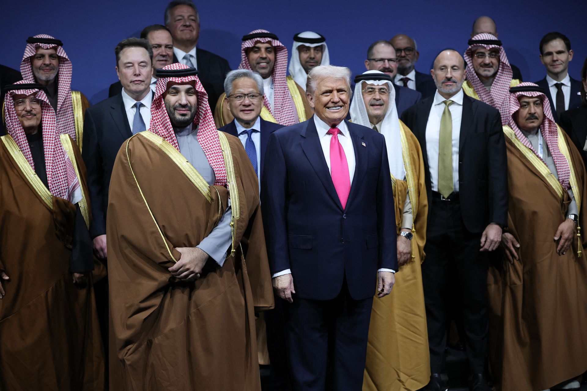 Trump Says Will Work to End Sudan War at MBS's Request