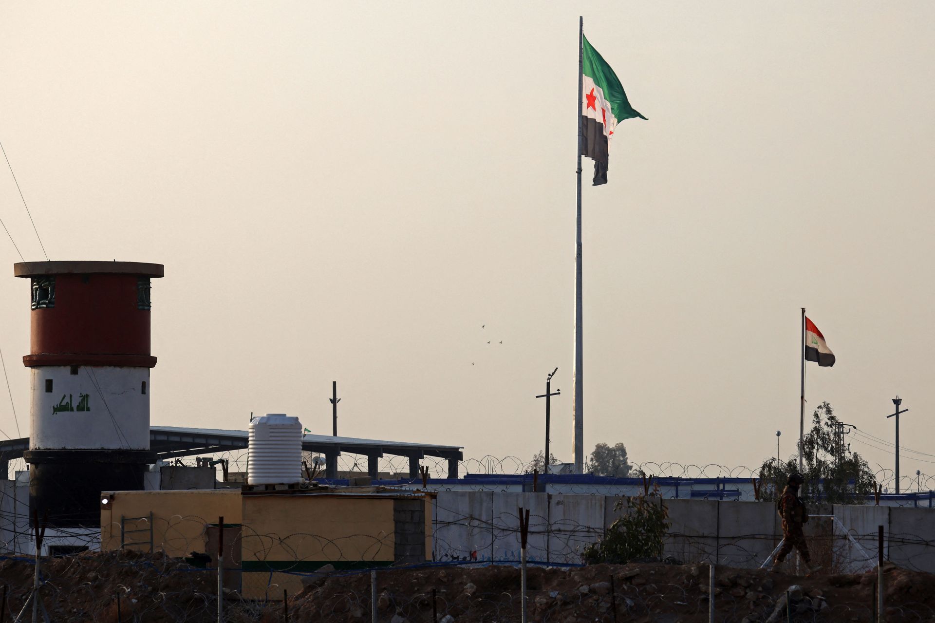 More IS Detainees Heading to Iraq from Syria: Iraqi Officials