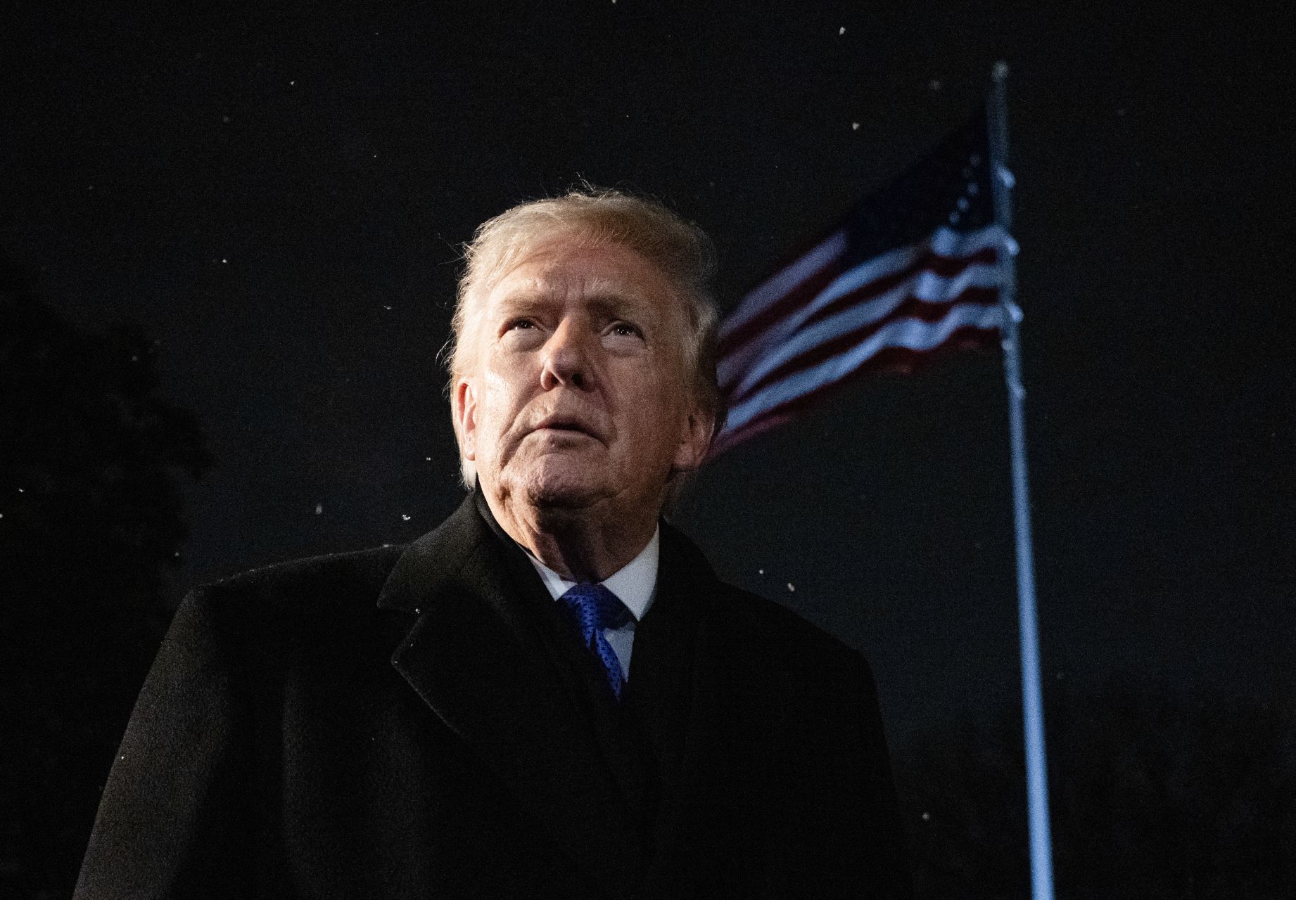 Trump Signs Order Preparing for Tariffs on Iran's Trade Partners