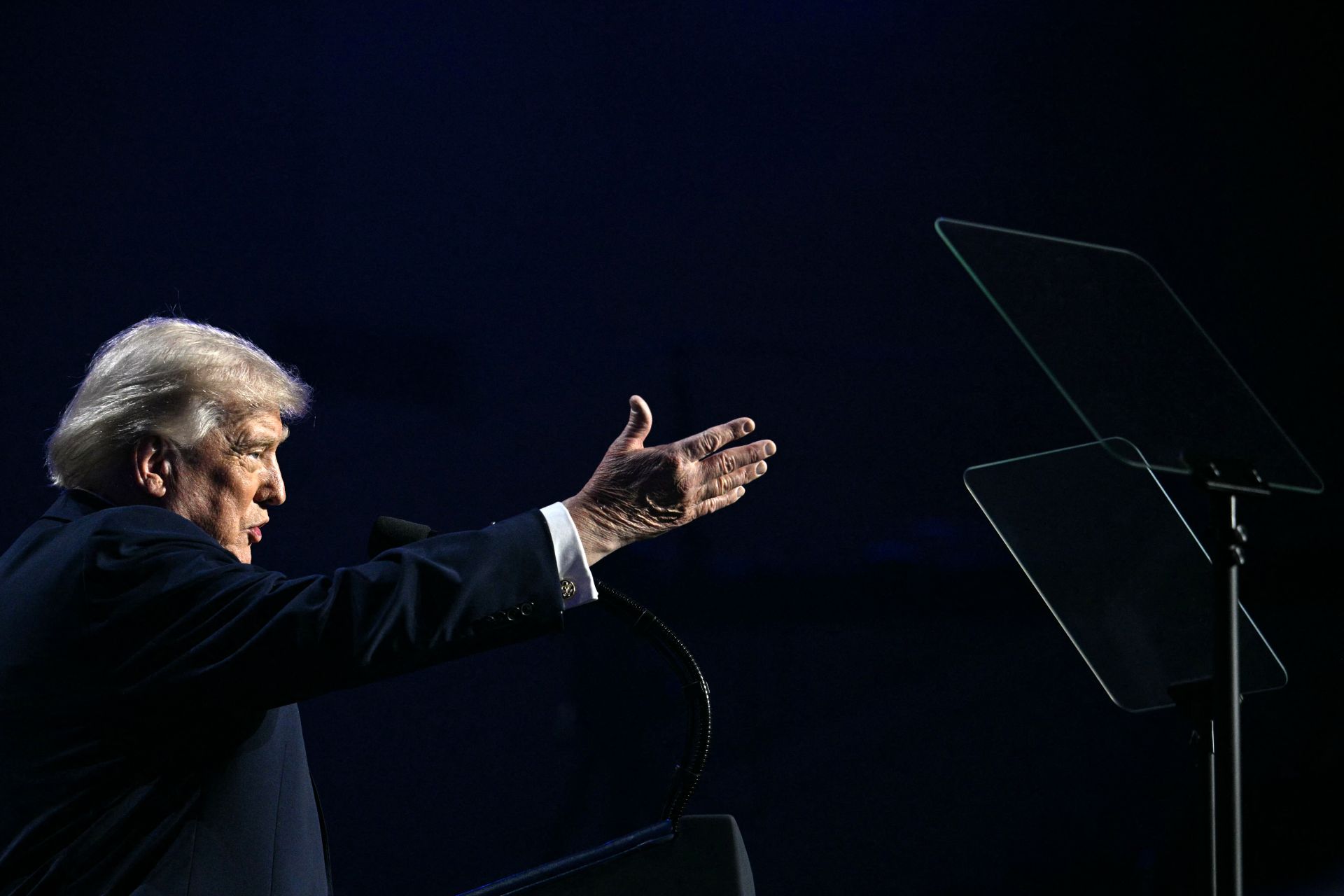 Trump Says Deal Is Days Away, Iran Accuses Him of ‘Lies’