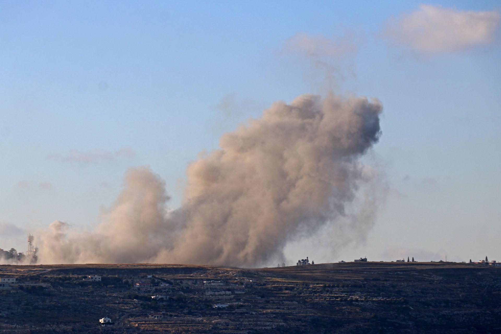 Netanyahu Orders Escalation Against Hezbollah as Strikes Intensify Across Lebanon