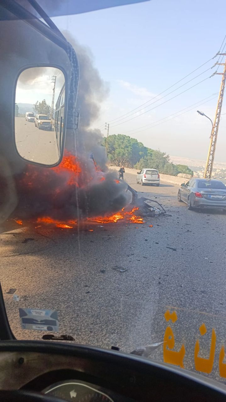 A vehicle on the Kahaleh - Araya road was the target of an Israeli raid for the second time in as many days, on Thursday morning.