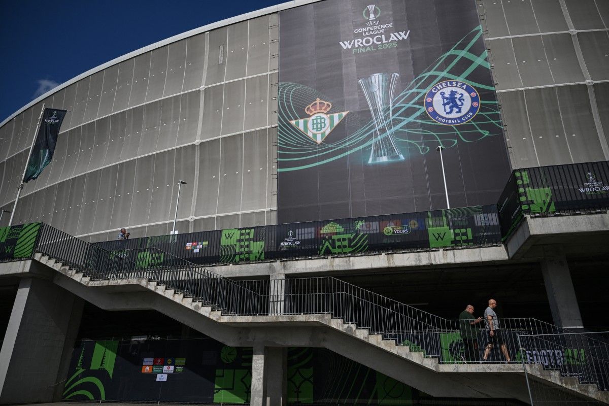 Antony Revival Boosts Betis Dream of First Euro Trophy