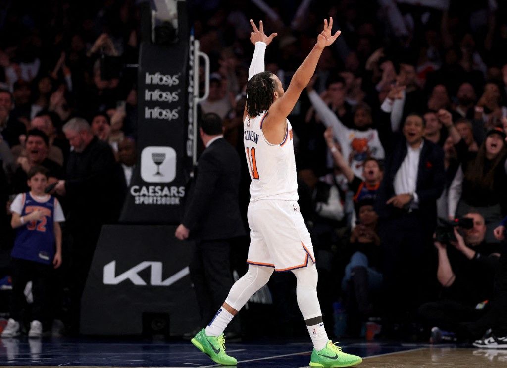 Brunson Scores 42 as Knicks Bounce Back, Thunder Rout Bucks