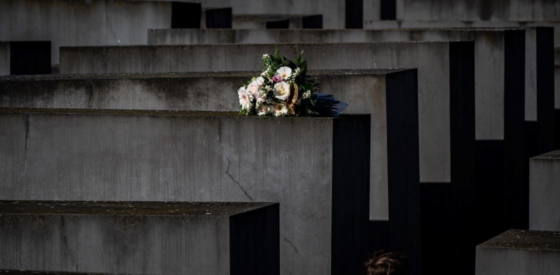 Man Seriously Injured in Possible Stabbing at Berlin's Holocaust Memorial, Suspect Arrested