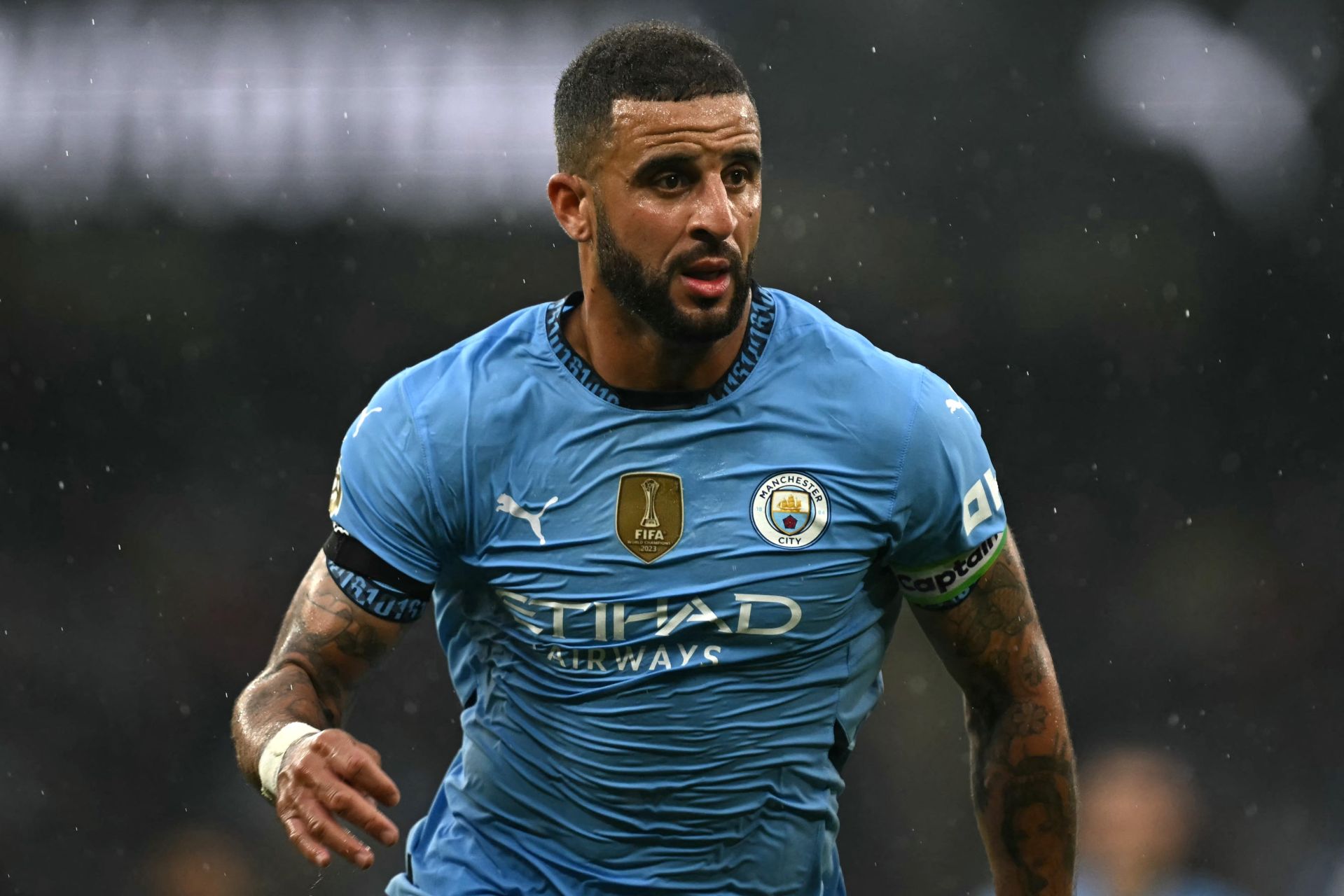 England Defender Walker Joins AC Milan from Man City